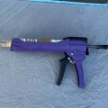 Pistolet wyciskacz 2 tłokowy do fugi 2 składnikowej 400ml Monolit